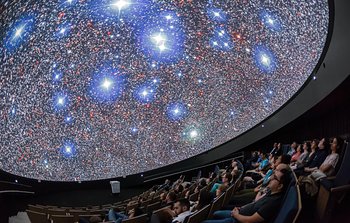 Prepare for a stellar 2025 at the ESO Supernova!