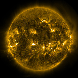 eso-supernova-exhibition-woraus-besteht-unser-sonnensystem