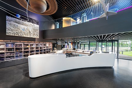 ESOshop in ESO Supernova