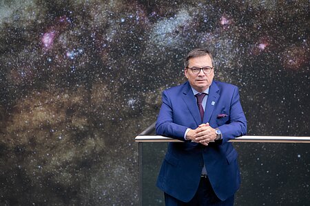 Xavier Barcons in ESO Supernova