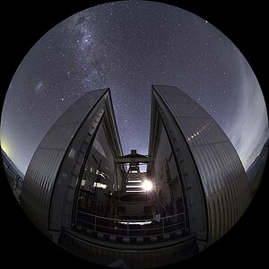 Image still from the planetarium show "From Earth to the Universe"