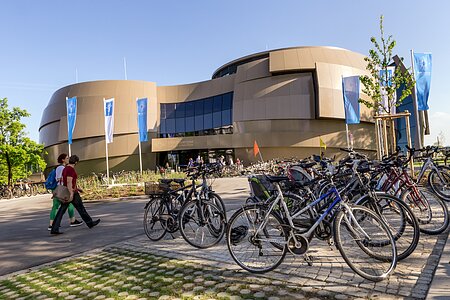 ESO Supernova opens its doors to the world