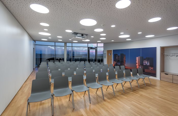 Super(nova) Seminar Room